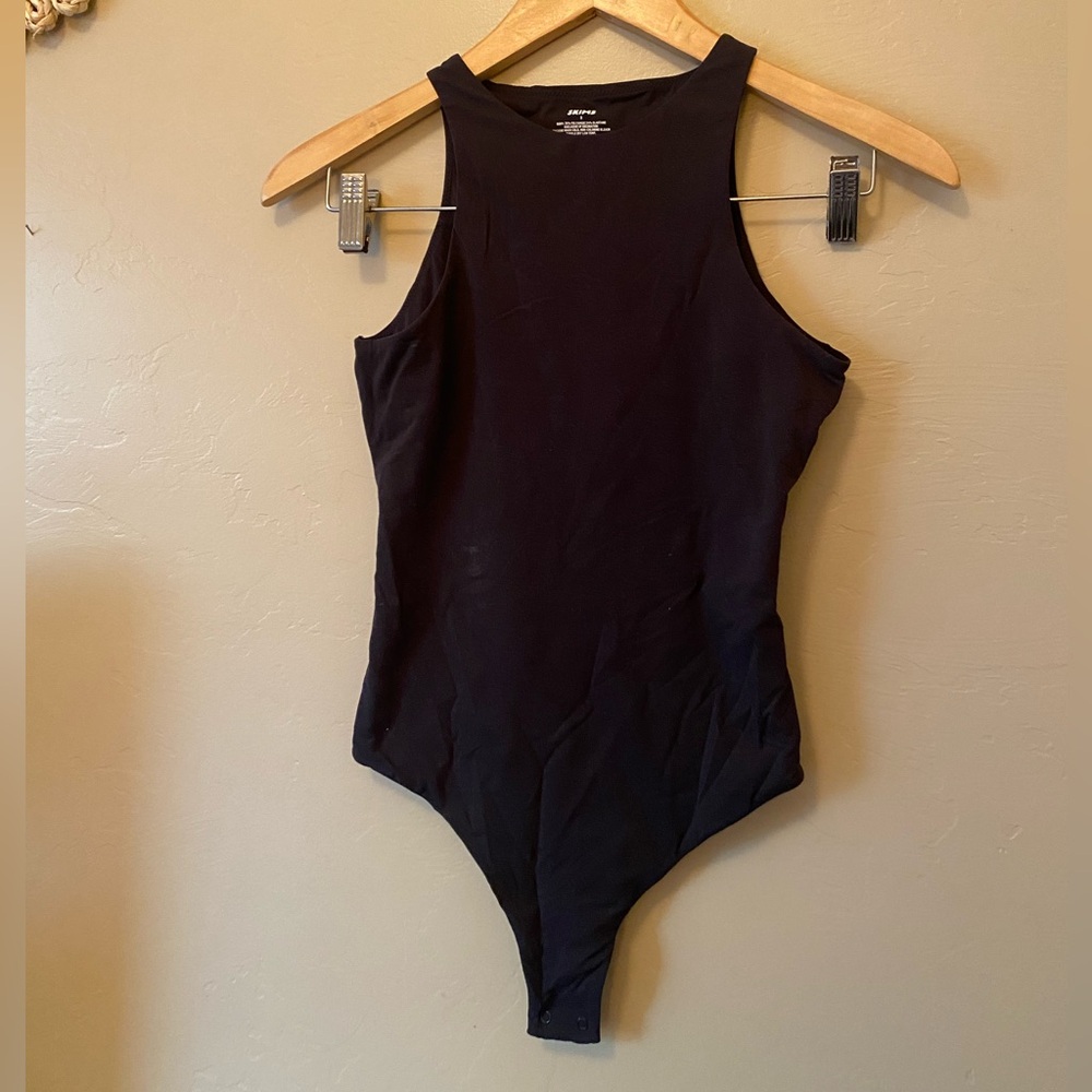 SKIMS Fits Everybody High Neck Onyx Tank Bodysuit Size Small